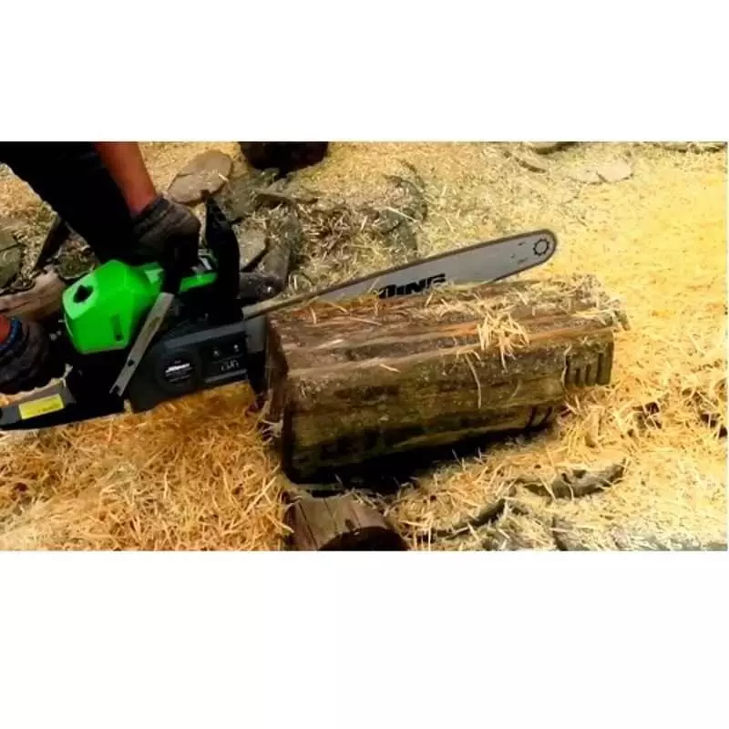 Greenleaf 22 Inch Petrol Operated Chainsaw (CS-22) 3
