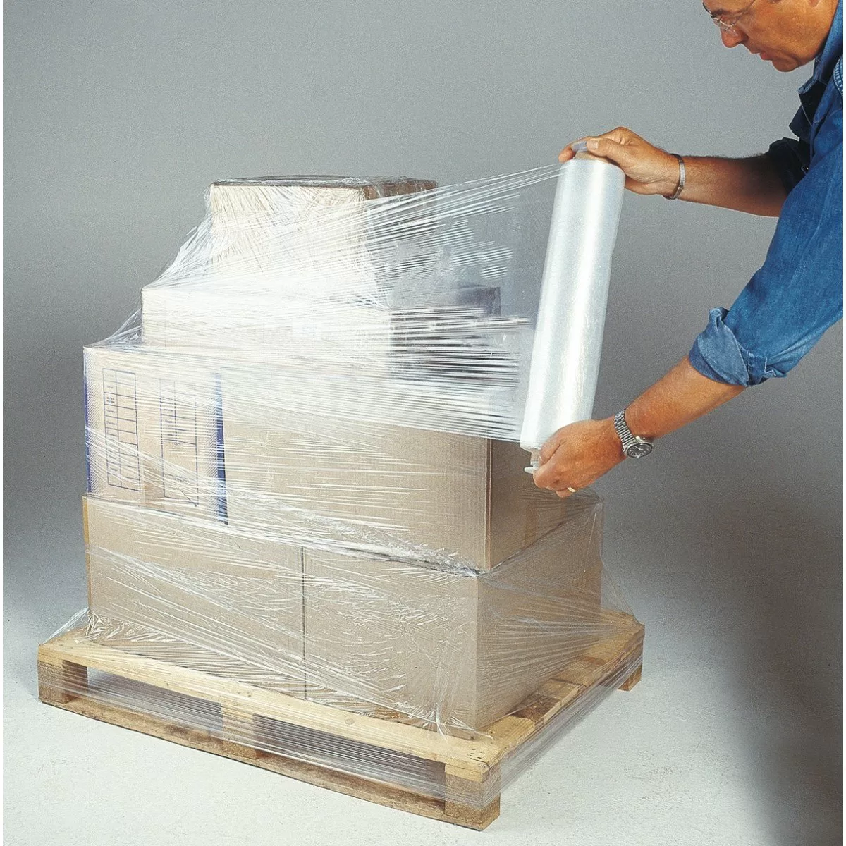 18 Inch Stretch Wrap Film Heavy Duty Self Adhesive Packaging Wrap 4