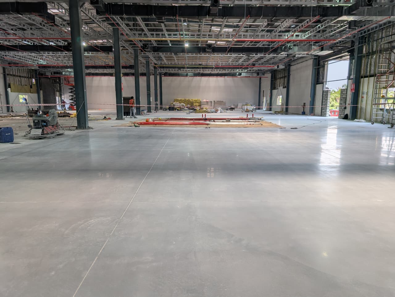 AVCRETE LMC 25 Kg Concrete Floor Repair Mortar- Resurfacing Premix Abrasion Resistant Floor Screed 3