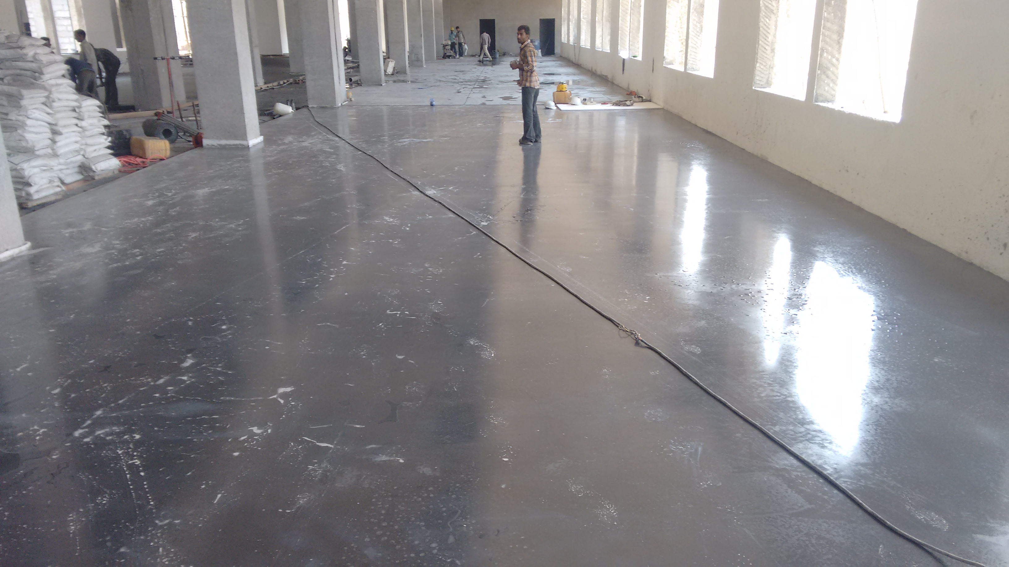 Heavy Duty Industrial Floor Screed 5 to 15 mm High Strength Fast Cure Avcrete LMC T5, 25 kg Bag 4