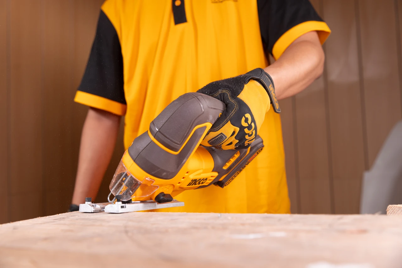 Ingco 110mm 20V Cordless Jigsaw Machine With 5 Pcs Blades, 3000 RPM(CJSLI1008) 3