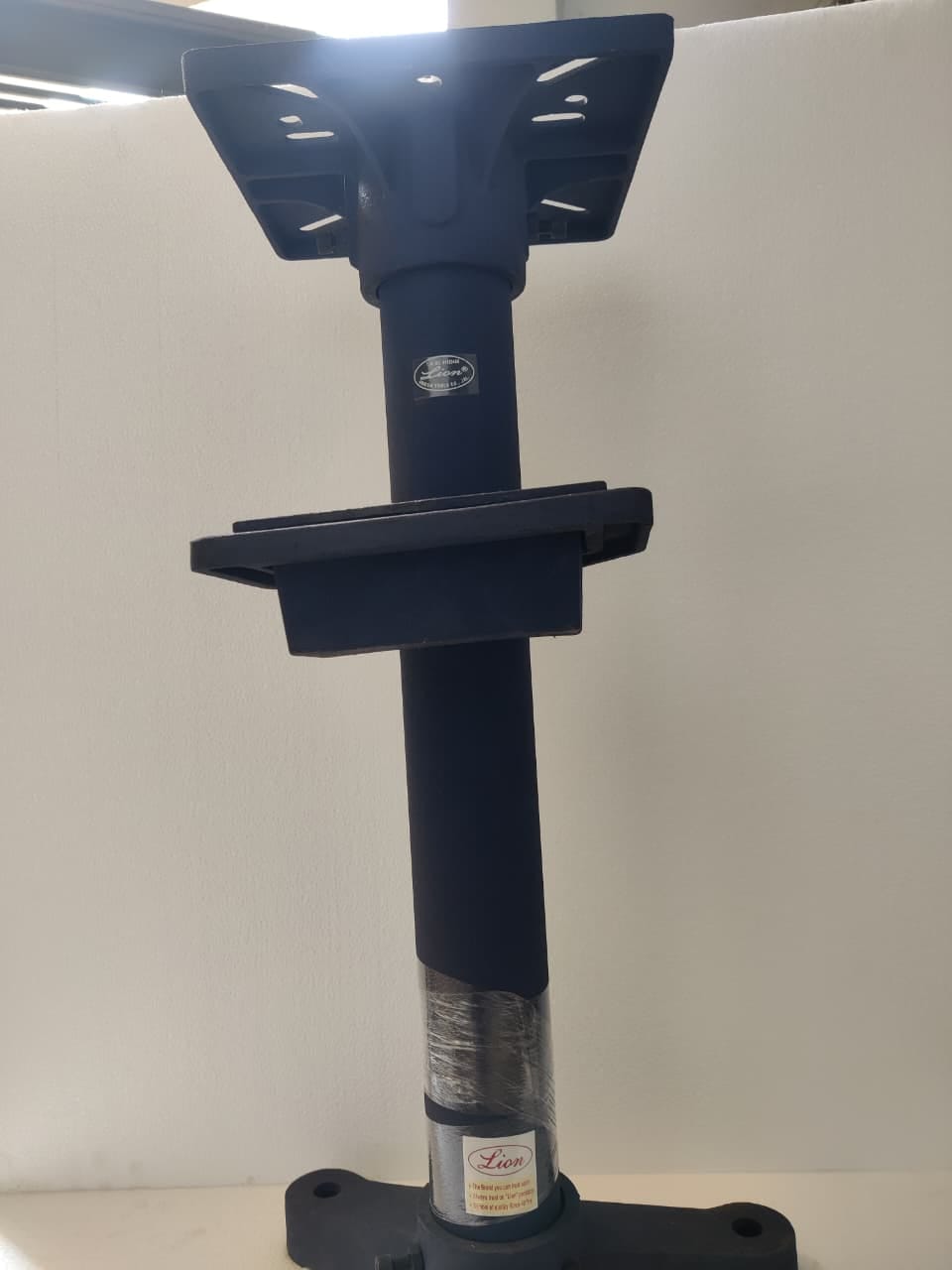 MULTI PURPOSE STAND LION" UNIVERSAL STAND 3